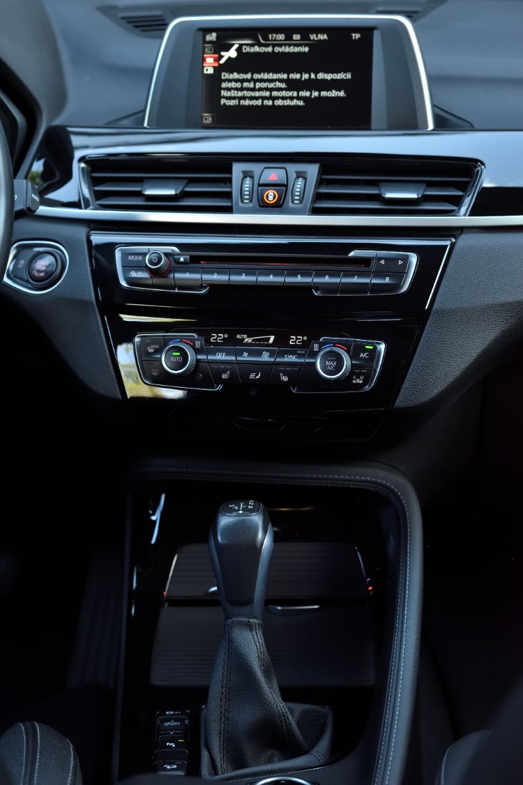 BMW X1 xDrive 20d xLINE - 8