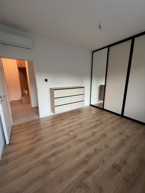 na prenájom 3 izb. byt, Geologická ul. - 8