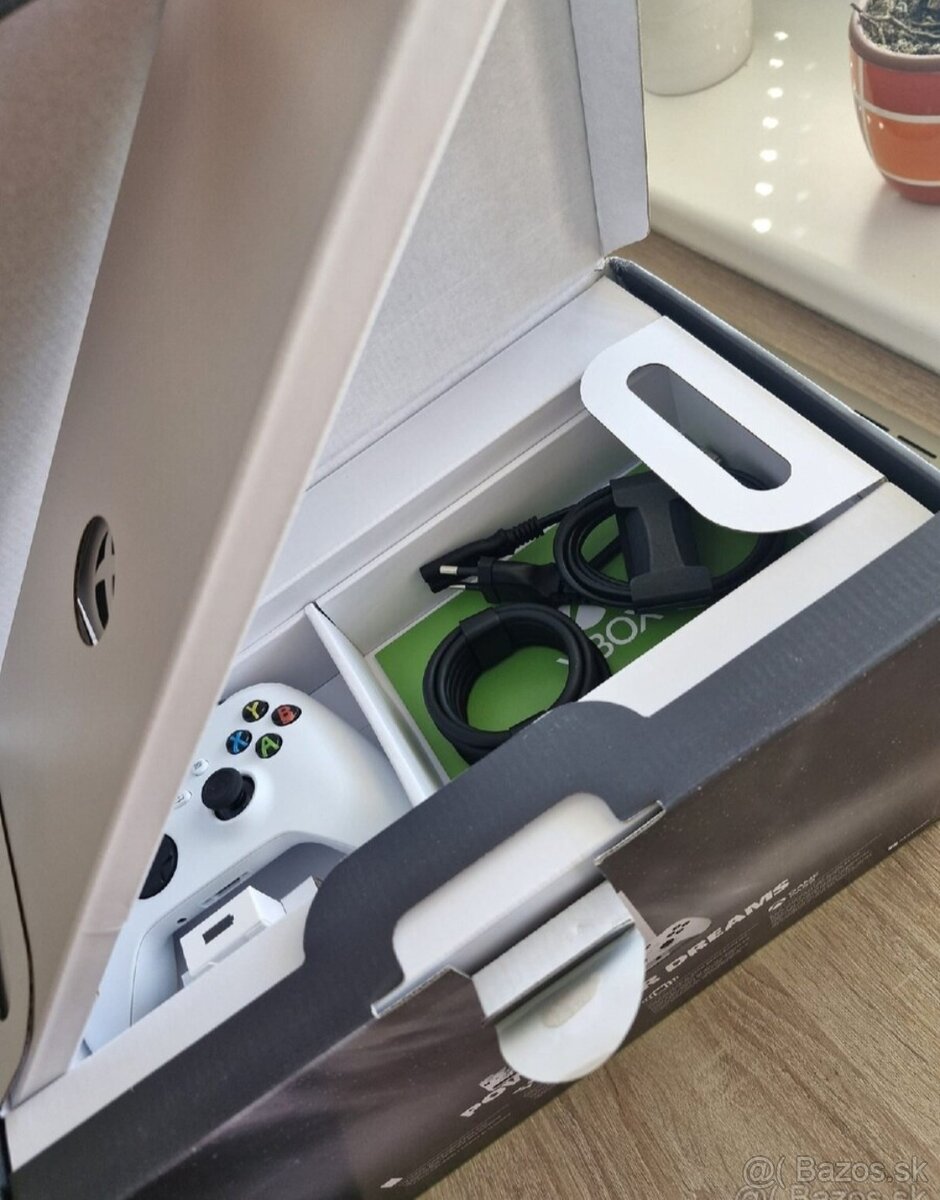 HERNA KONZOLA XBOX X SERIES X WHITE 1TB - 8