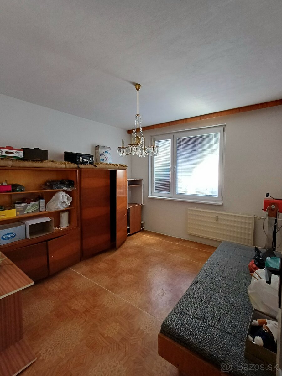 đĄ PrenĂĄjom celĂ©ho 4-izbovĂ©ho bytu â Nitra (pre 4â5 osĂŽb) - 8