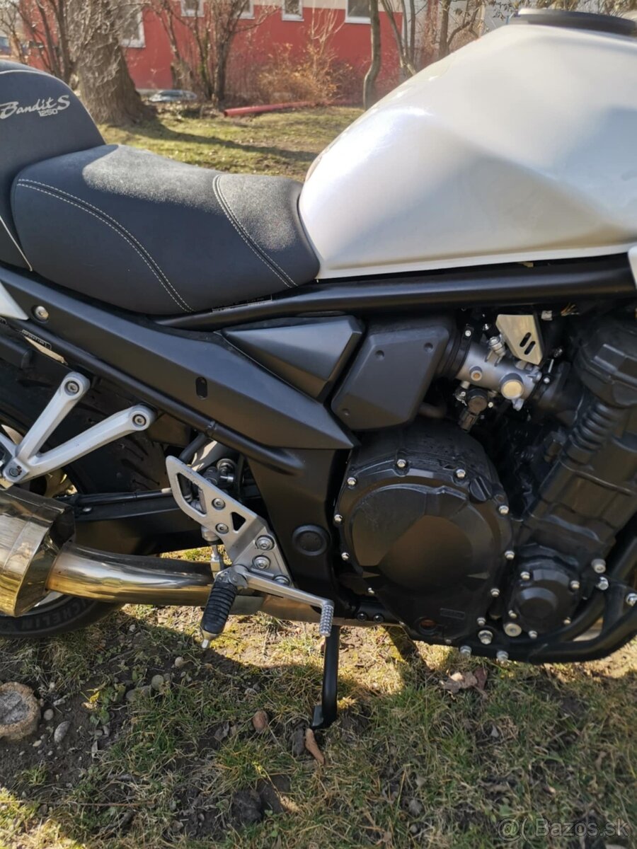 Suzuki Bandit GSF 1250SA ABS - 8