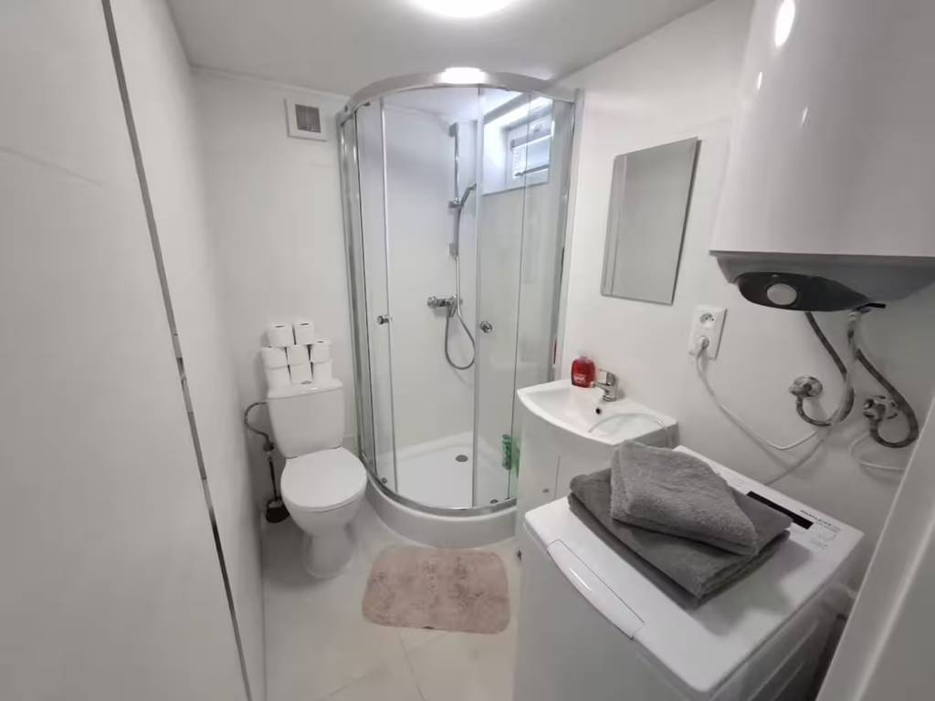 Celoročne obývateľná chata s 247m2 pozemkom za cenu garsónky - 8