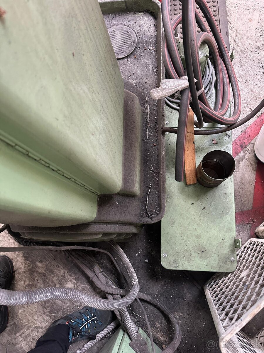 Frézka DECKEL FP2 - 8