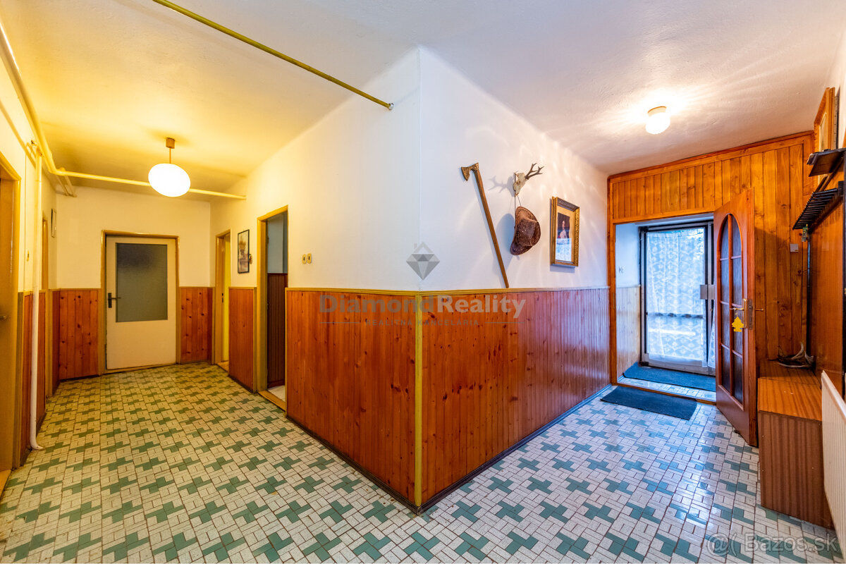 NA PREDAJ DVOJGENERAČNÝ RODINNÝ DOM V OBCI KOŠICKÉ OĽŠANY - 8
