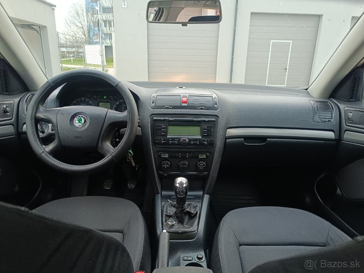 Škoda Octavia 2 Combi 1.9 TDI 77kw - 8
