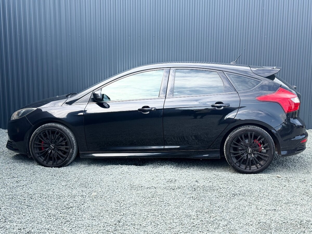 Ford Focus ST Recardo sedadla - 8