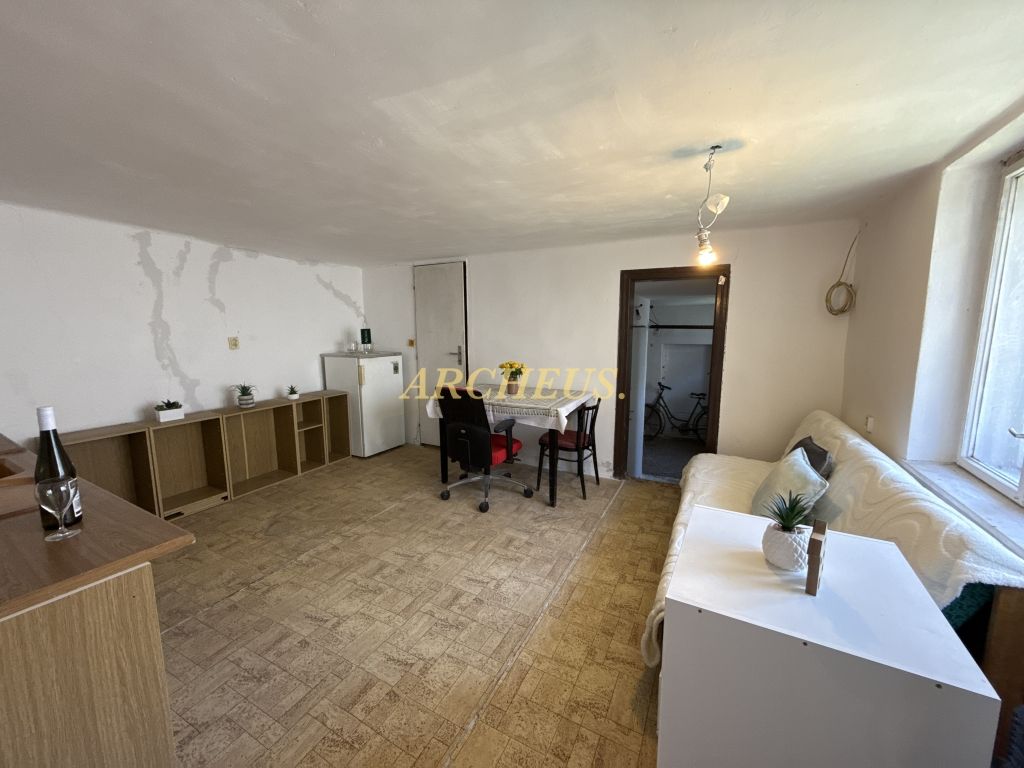 Predaj: 3-izb. rodinný dom v Horných Orešanoch so záhradou - 8