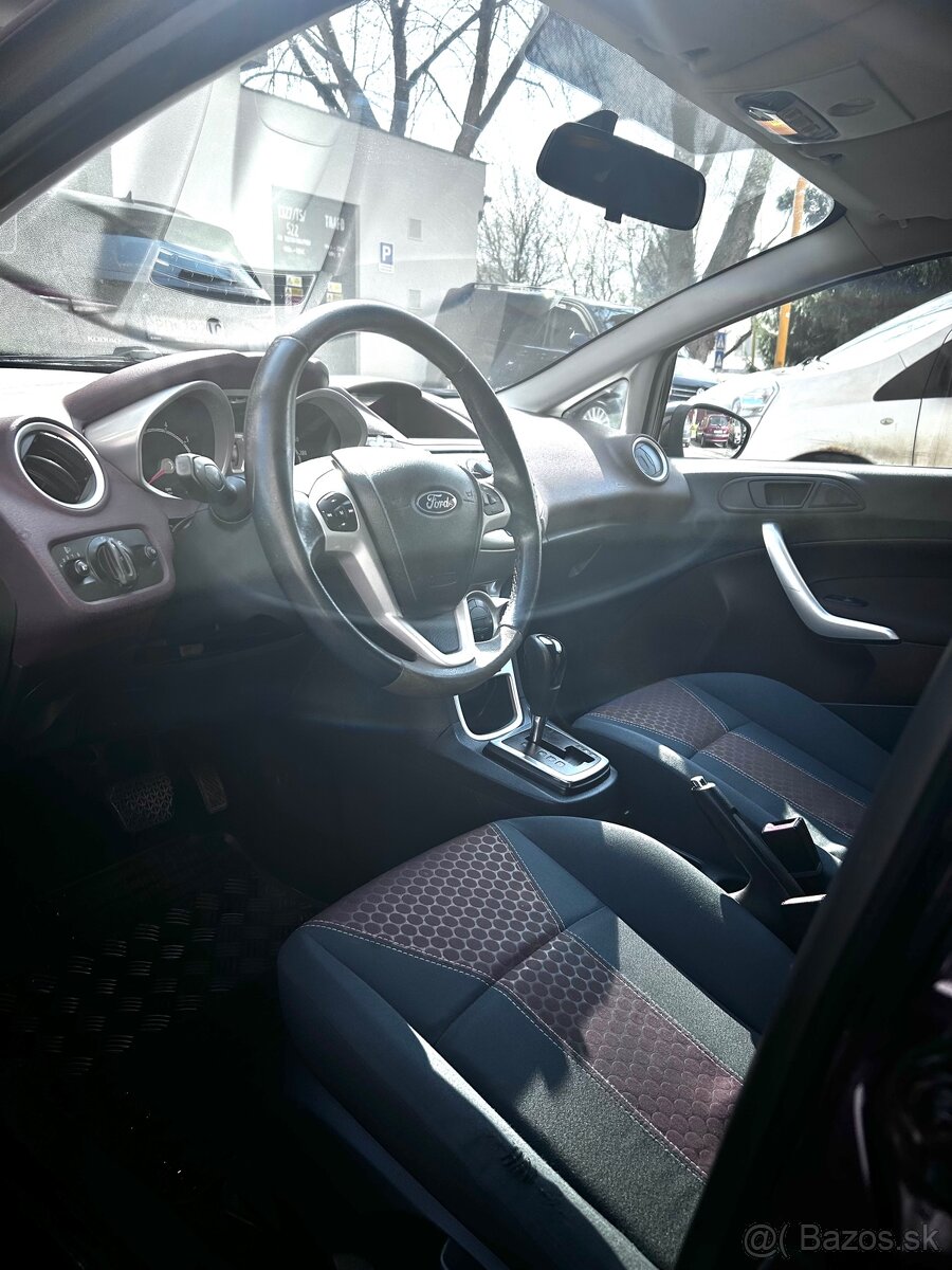 Ford Fiesta 1.4 benzín automat - 8