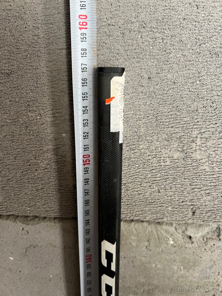 Predám hokejku CCM Supertacks AS2 PRO INT - 8