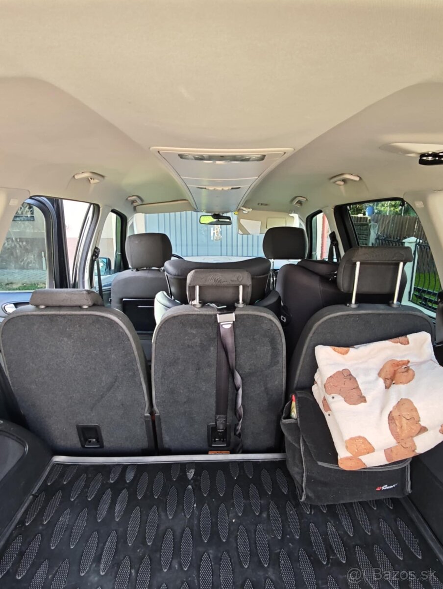 Ford Galaxy 2.0 TDCi 120kw 7miesne - 8