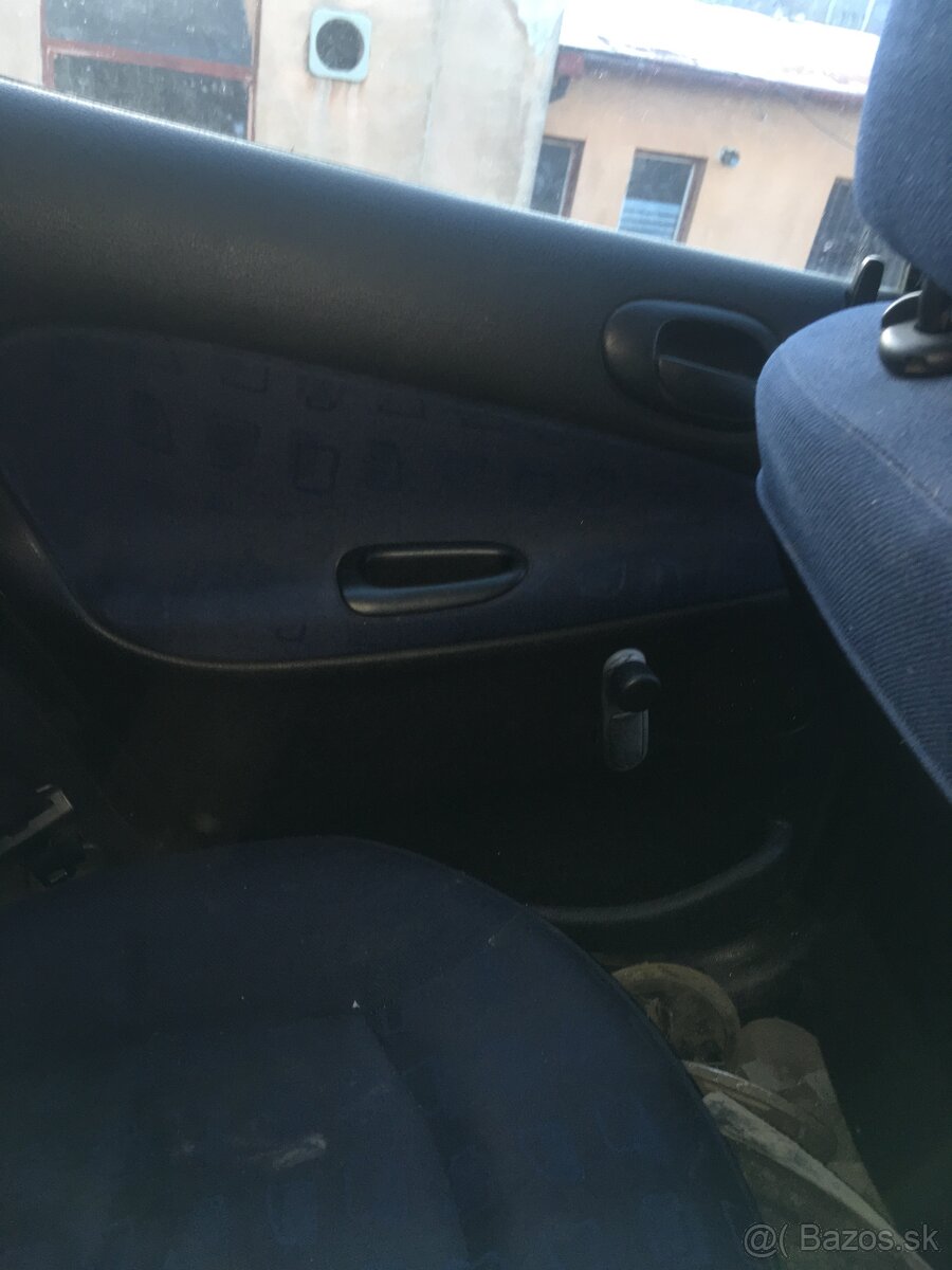 Predam sedadla plus tapacire Peugeot 206 - 8