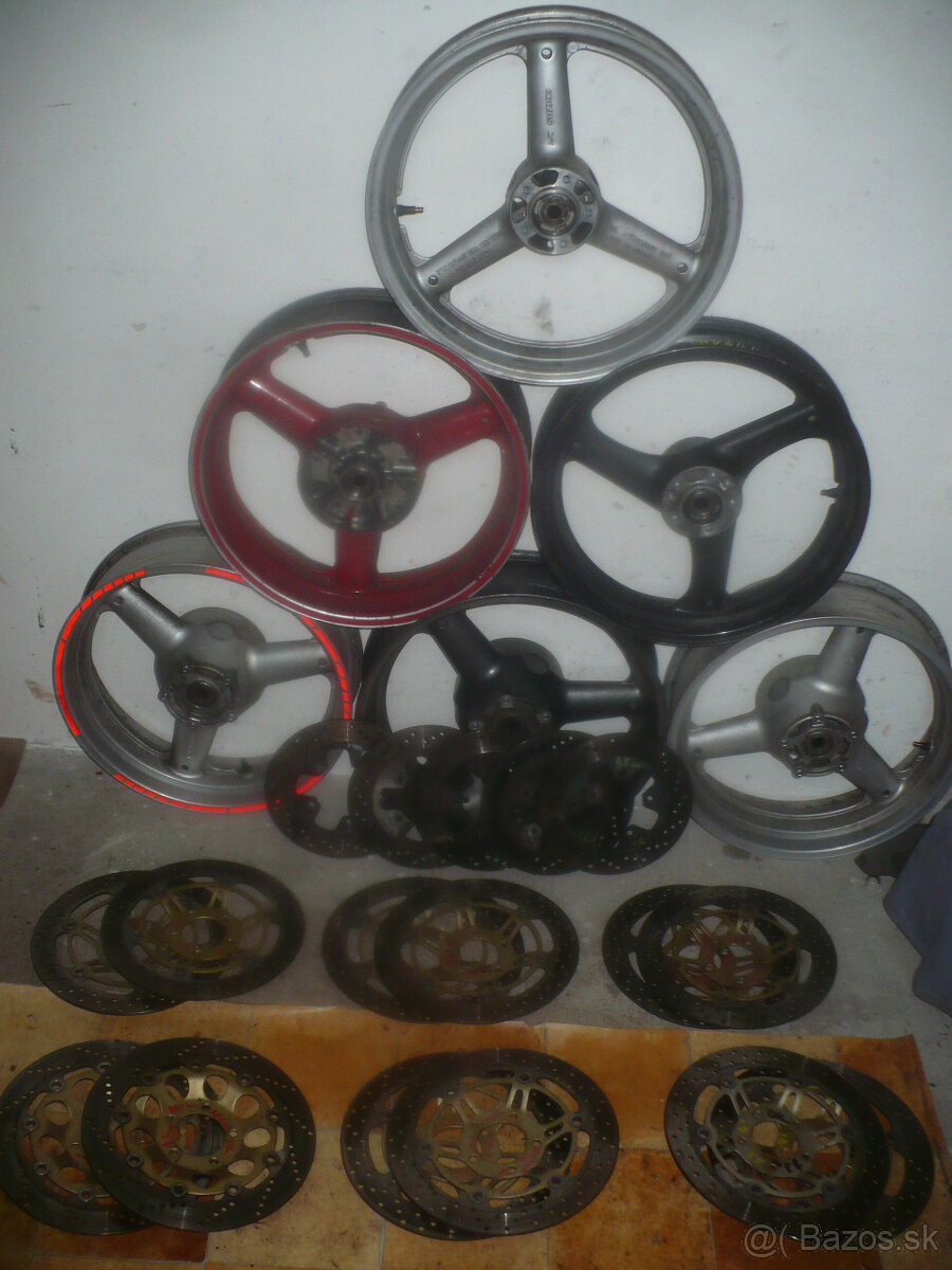 Suzuki SV 650 r.98- 02-díly ze tří kusů - 8