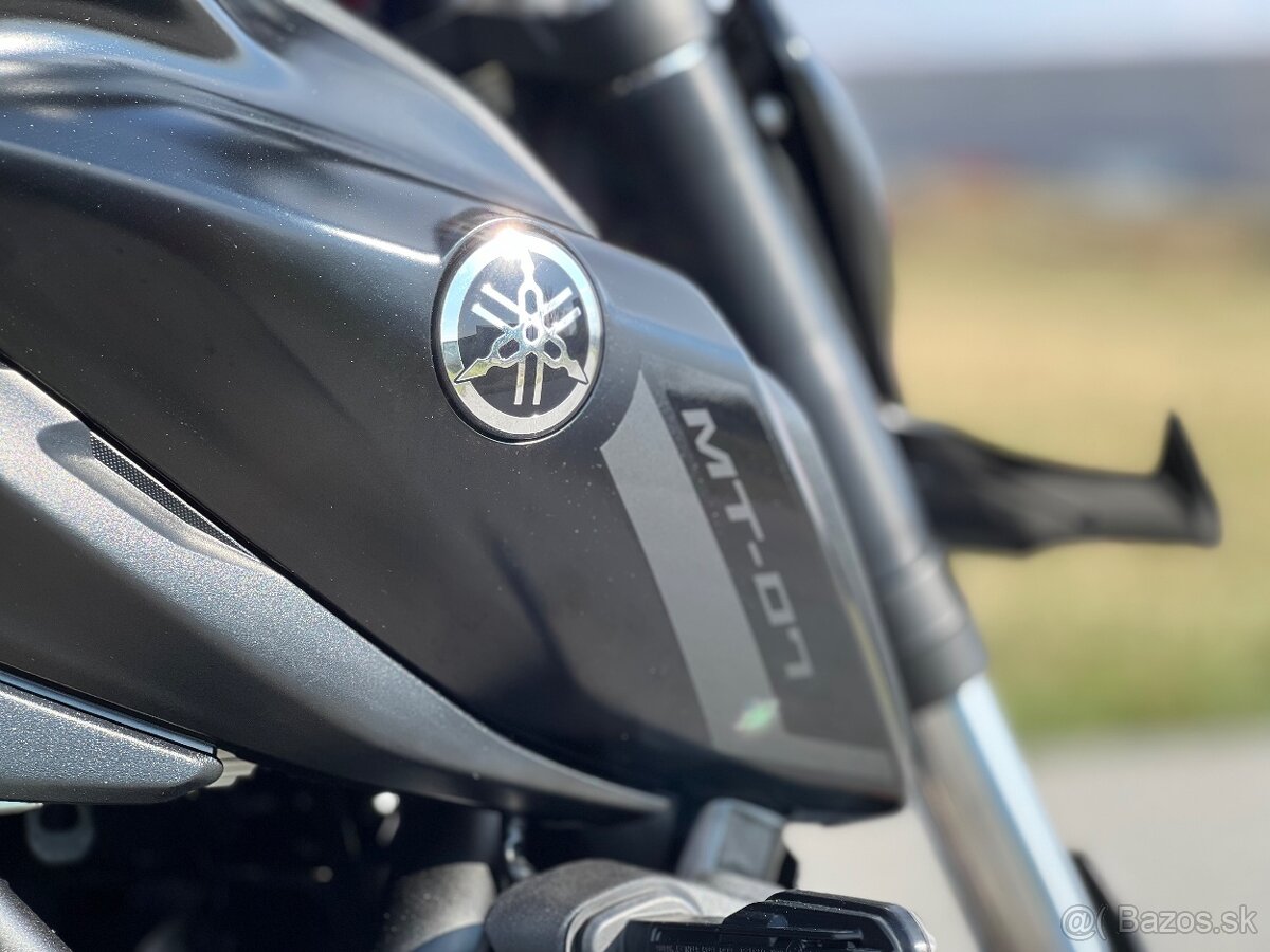 Yamaha MT 07 - 8