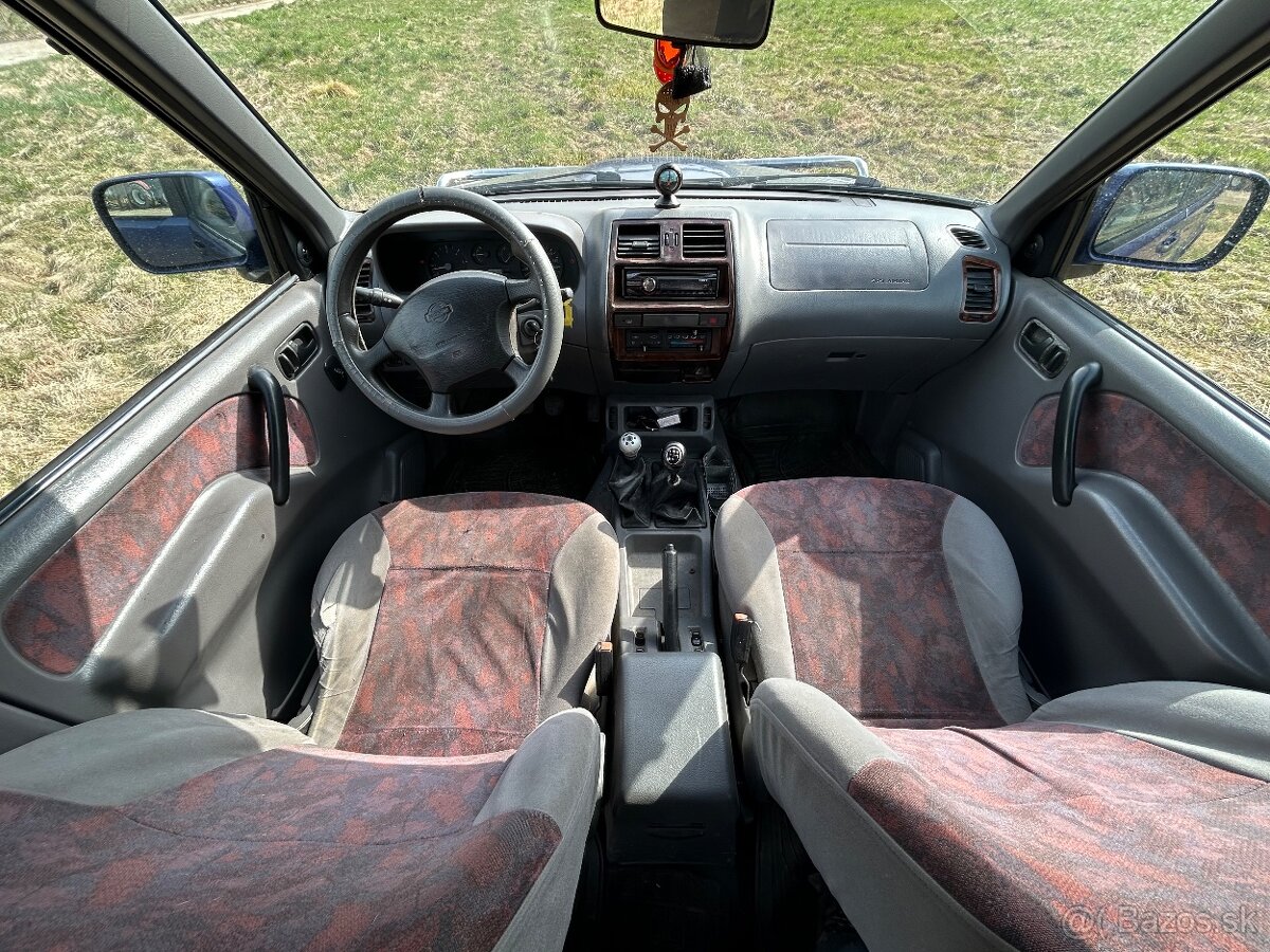 Nissan terrano 2 - 8