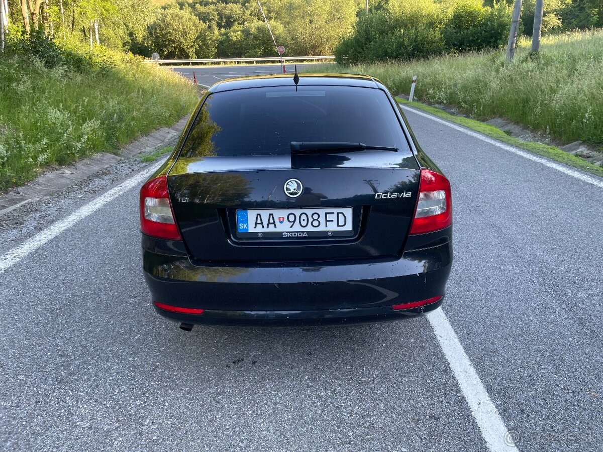 Škoda octavia 2 1.6 tdi - 8
