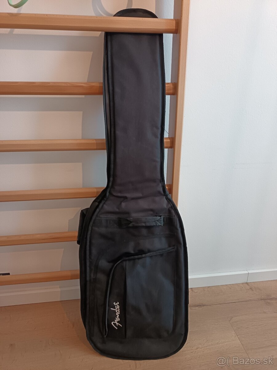 Squier jazz Bass - 8