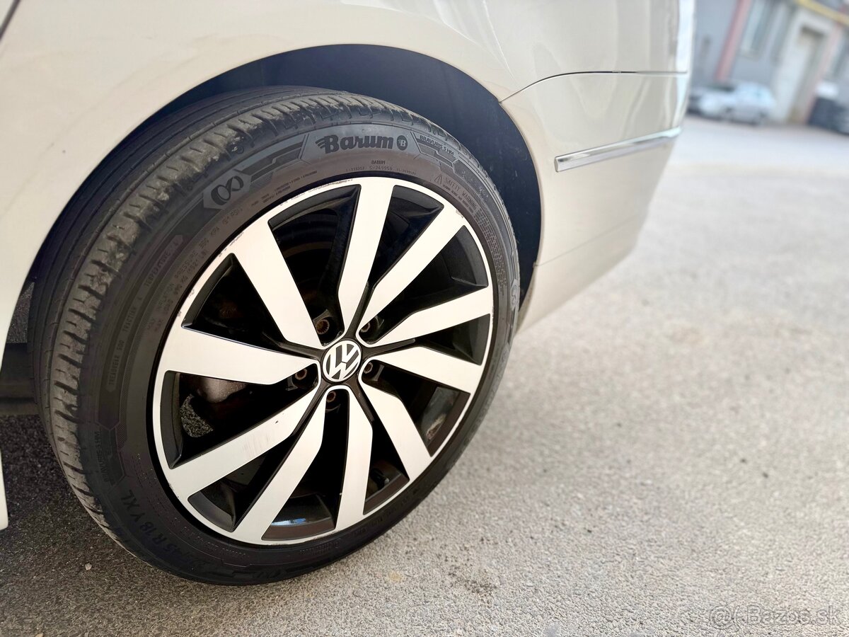 Volkswagen Passat 1.8 TSI R-Line - 8