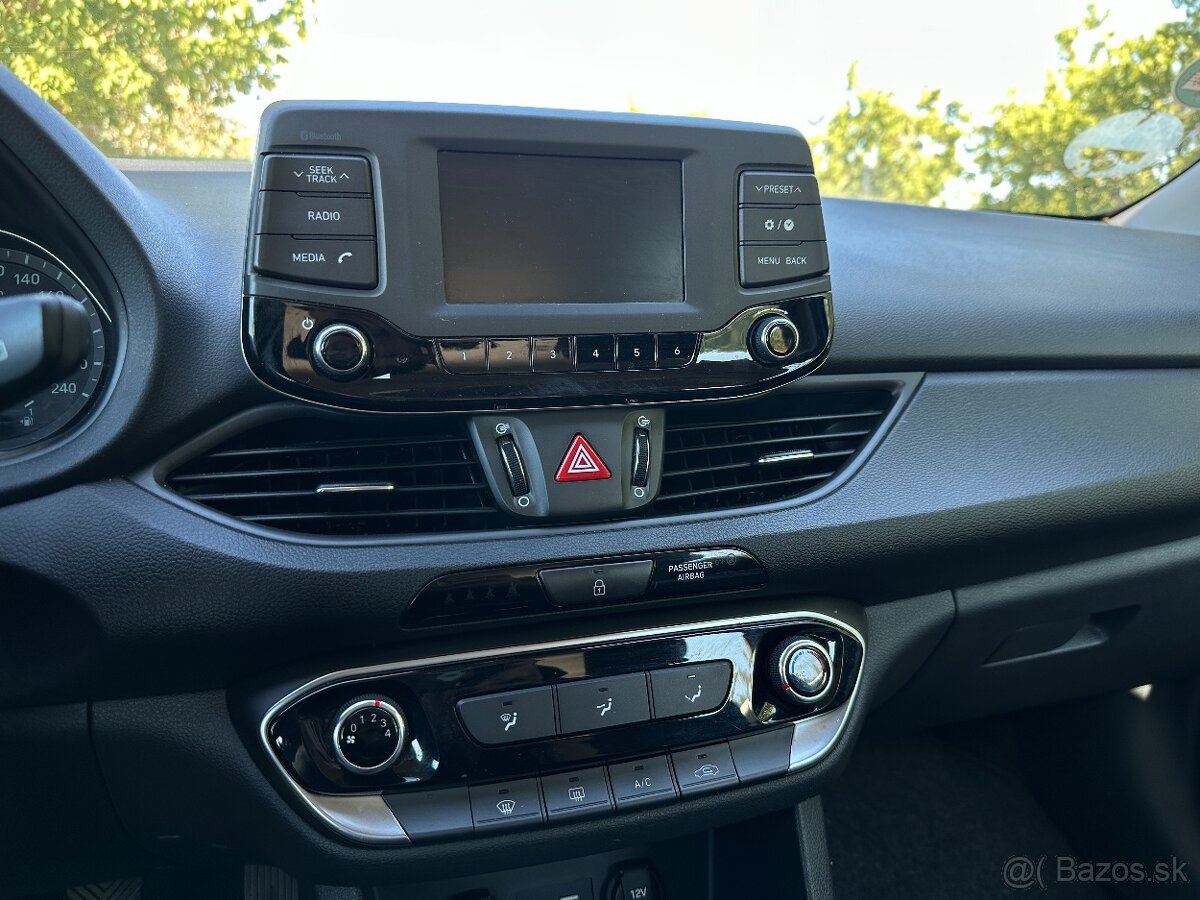 Hyundai i30 CW - 8