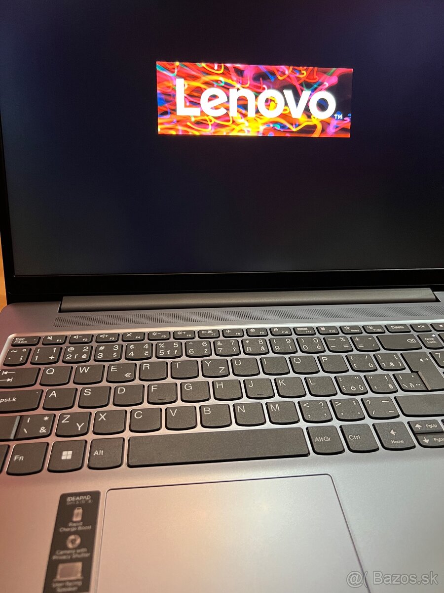 Lenovo IdeaPad3 slim velkost15,6” - 8