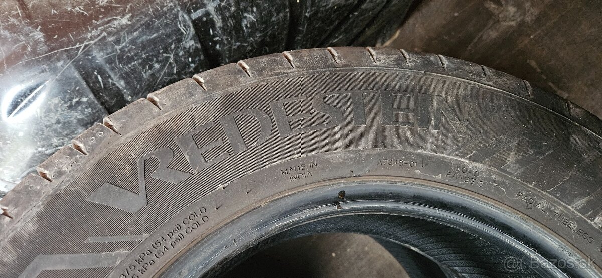 4 pneu cena spolu - 8