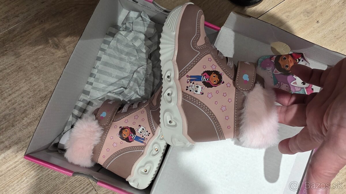 Nenosene nove topanočky pre dievcatko - 8