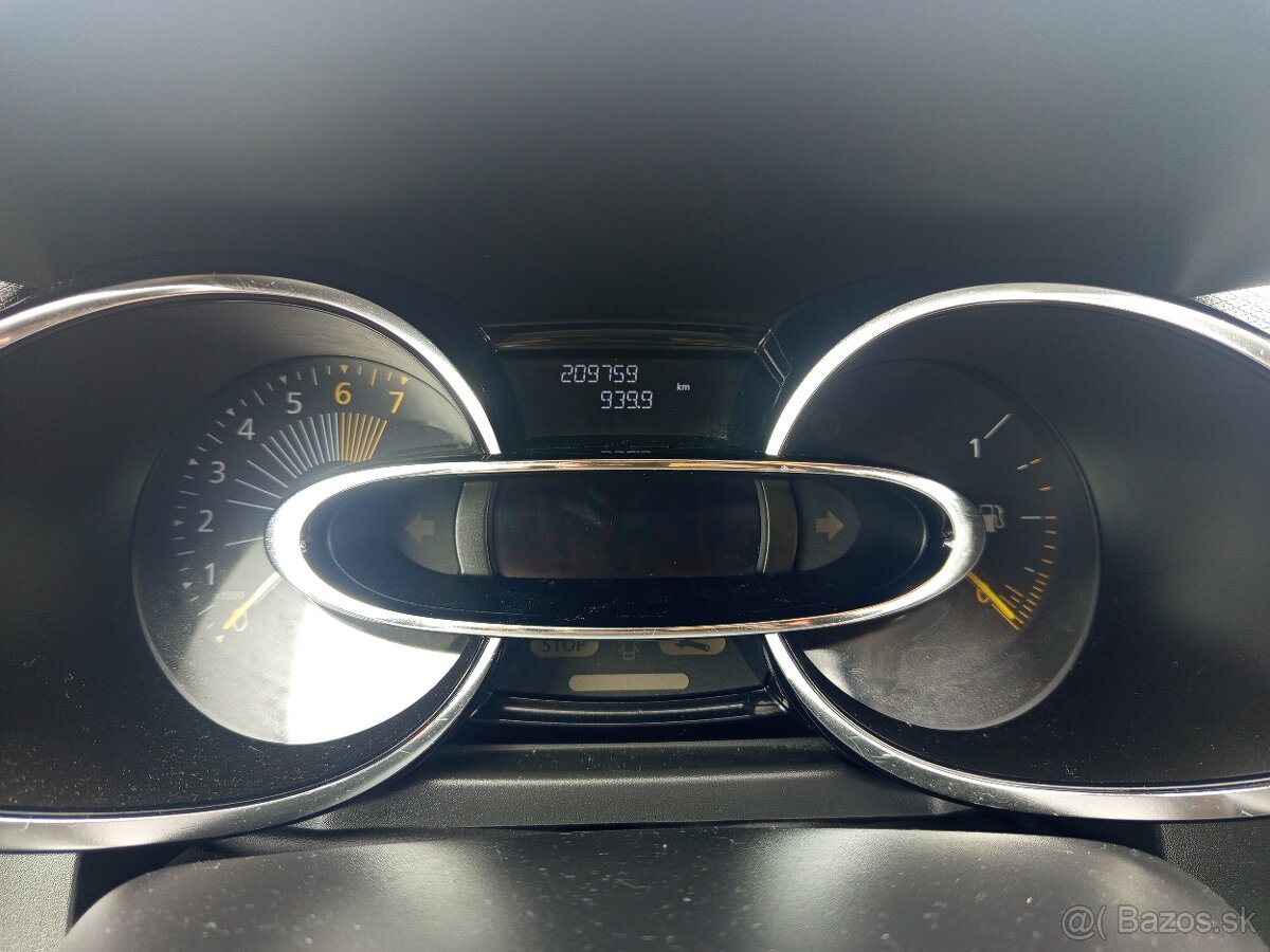 Renault Clio IV 0.9 TCE 11/2013 - 8