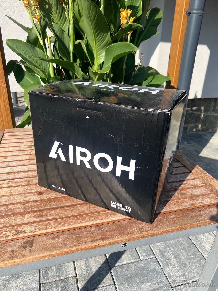 Airoh commander - 8