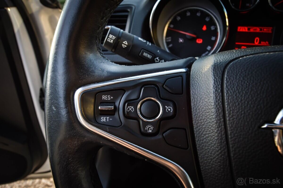 Opel Insignia 2014 1.4 Turbo - 8