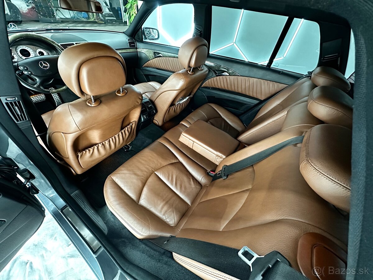 Mercedes Benz E350 V6 4matic - 8