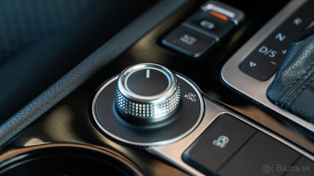 VW TOUAREG 3.0 TDI V6 4MOTION - 8