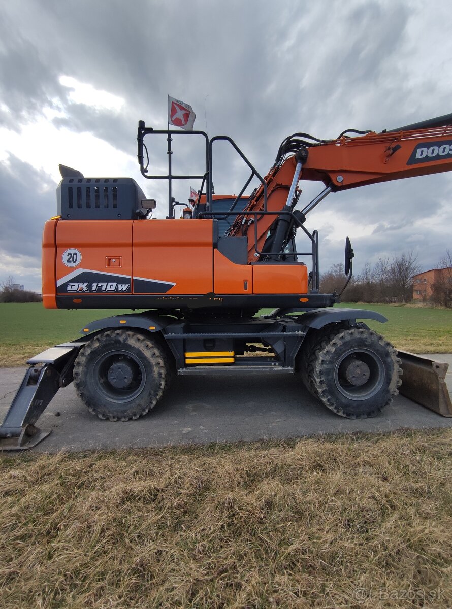 DOOSAN DX170W-7 kolový bager/rypadlo - 8
