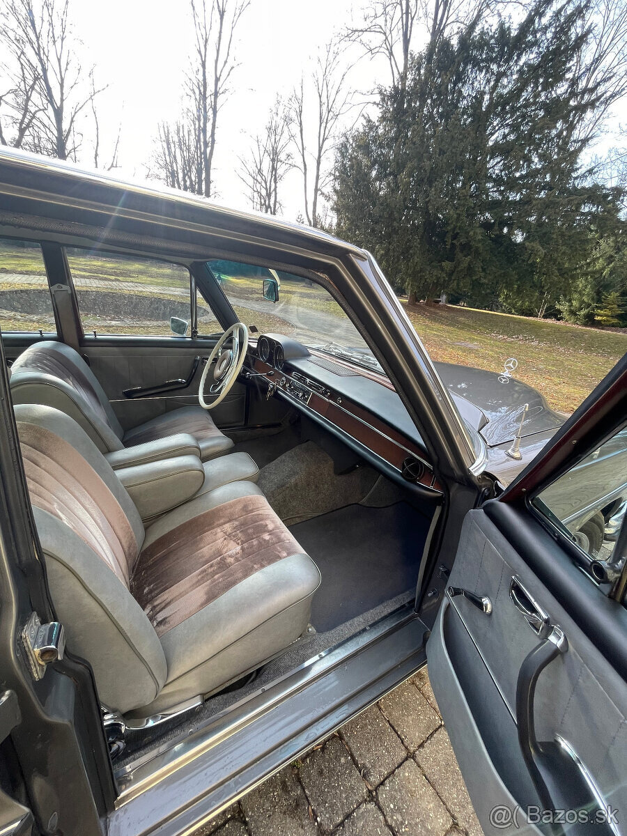 Mercedes 108-250 SE benzín - 8