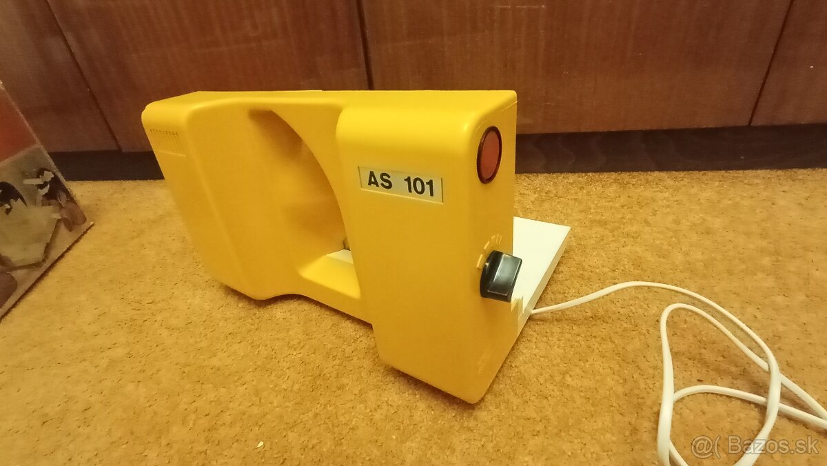Starý elektrický krájač AS 101 - 8