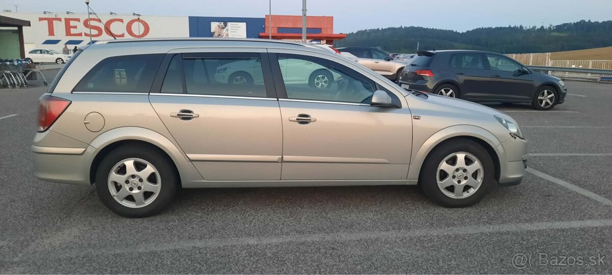 Predám Opel Astra H 1.7 CDTI - 8