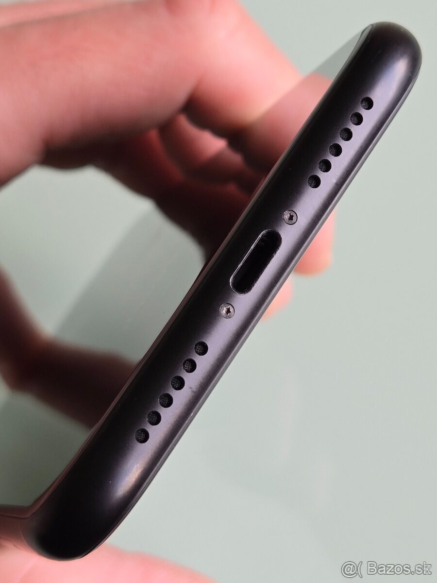 Apple iPhone XR 64GB Čierny 92% Batéria - 8