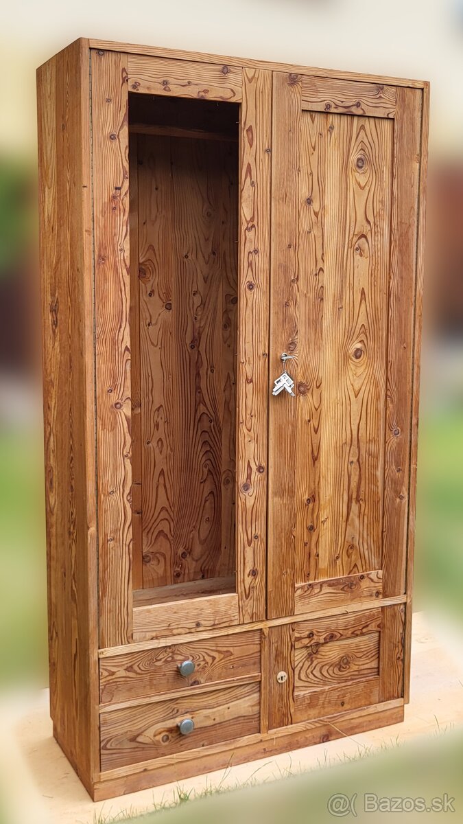 Masívne skrine z červeného smreku. - 8