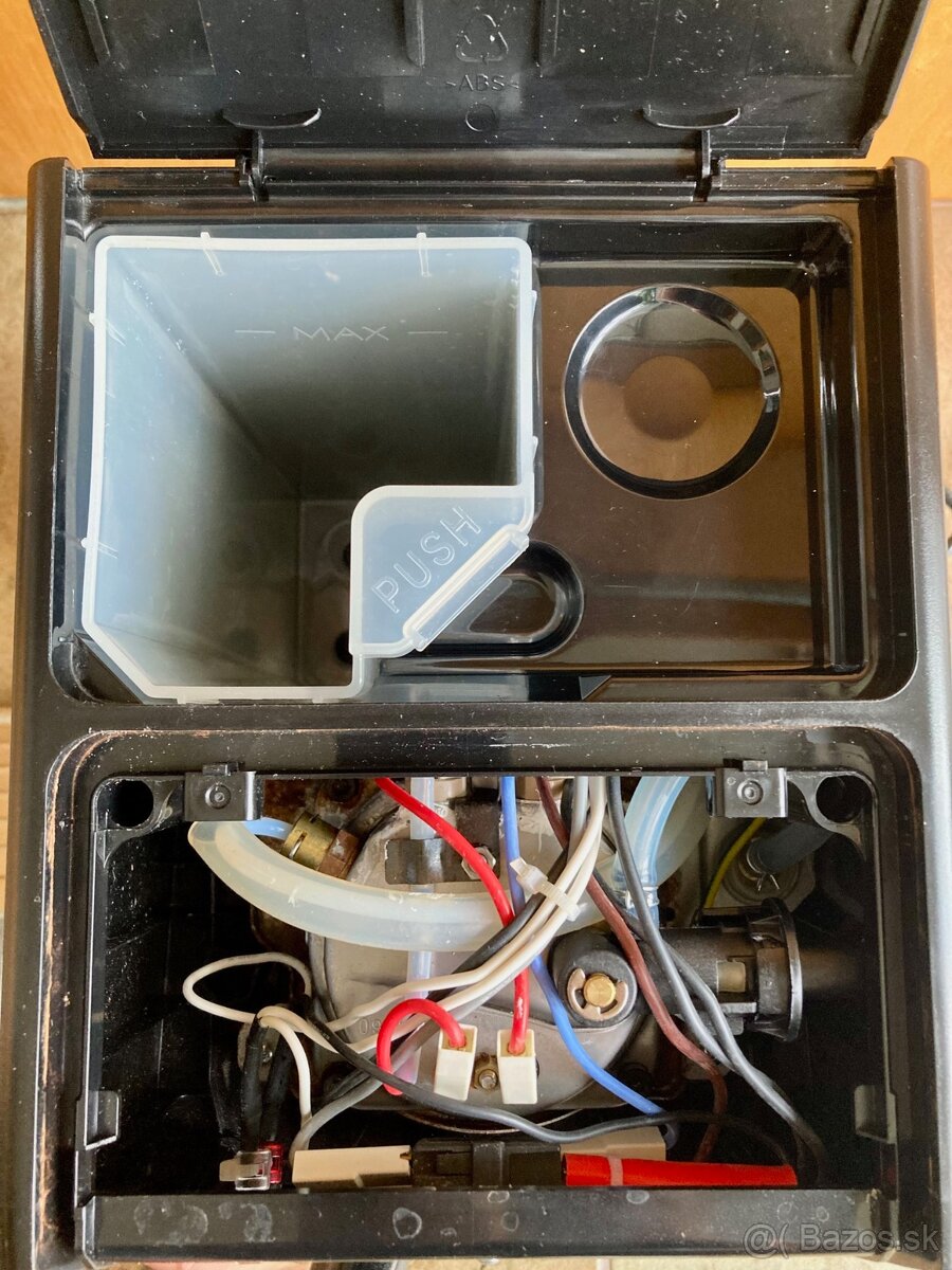 Kávovar Delonghi ECP35.31 - 8