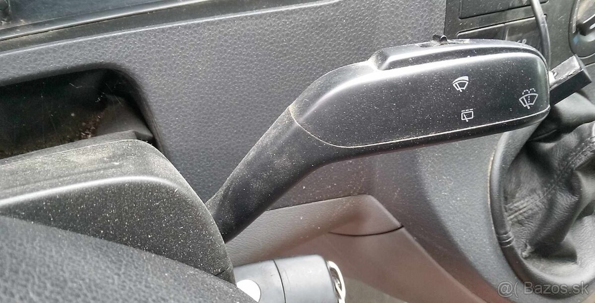 VW T5 2,0i 85kw kód motora: AXA - 8