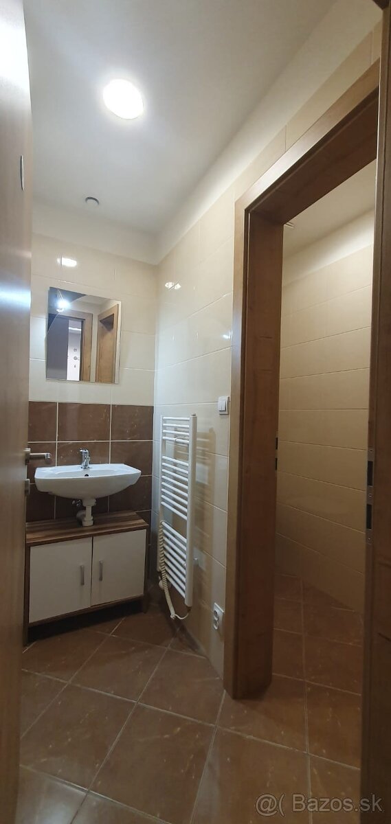 Prenajmeme atraktívny priestor v centre Košíc - 8