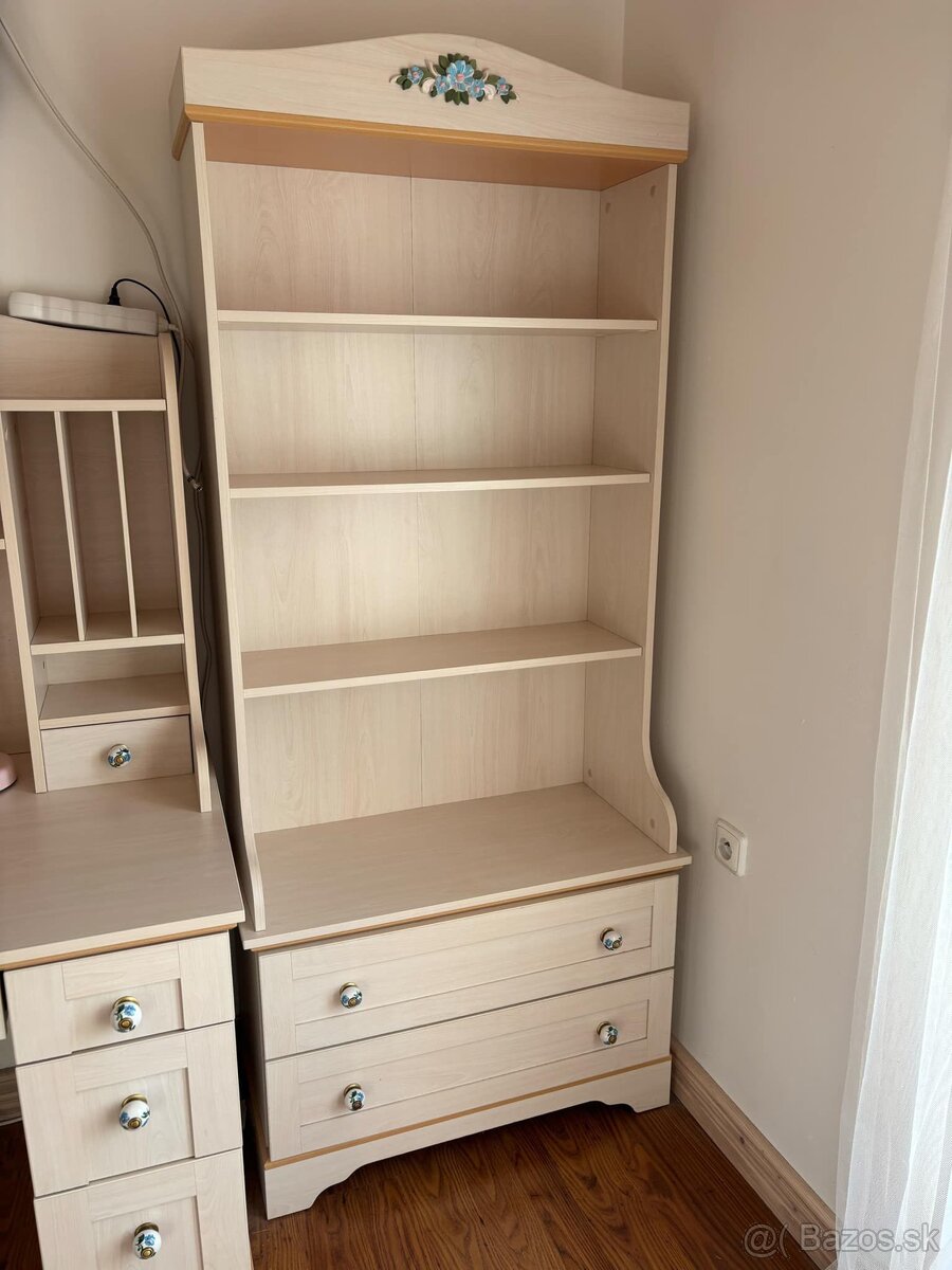 Predám Kvalitný nábytok Flora Cílek - 8