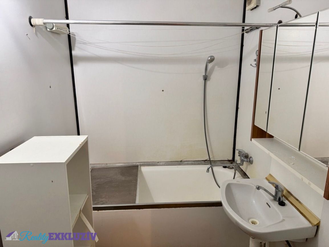 Na predaj 3 izbový byt, Lučenec, s balkónom... - 8