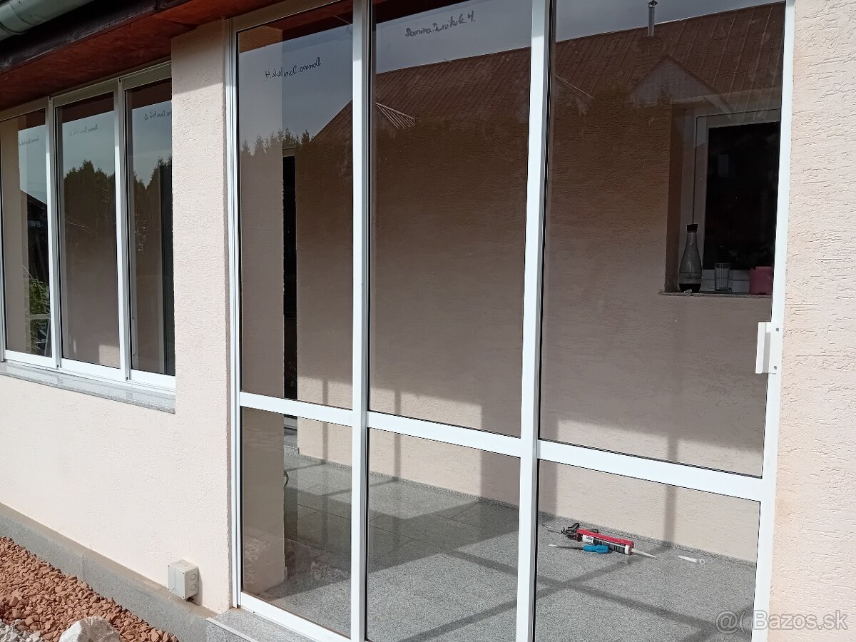 ZASKLENIE BALKÓNA,ČI TERASY LACNEJŠIE? ROLETY, ŽALÚZIE? - 8