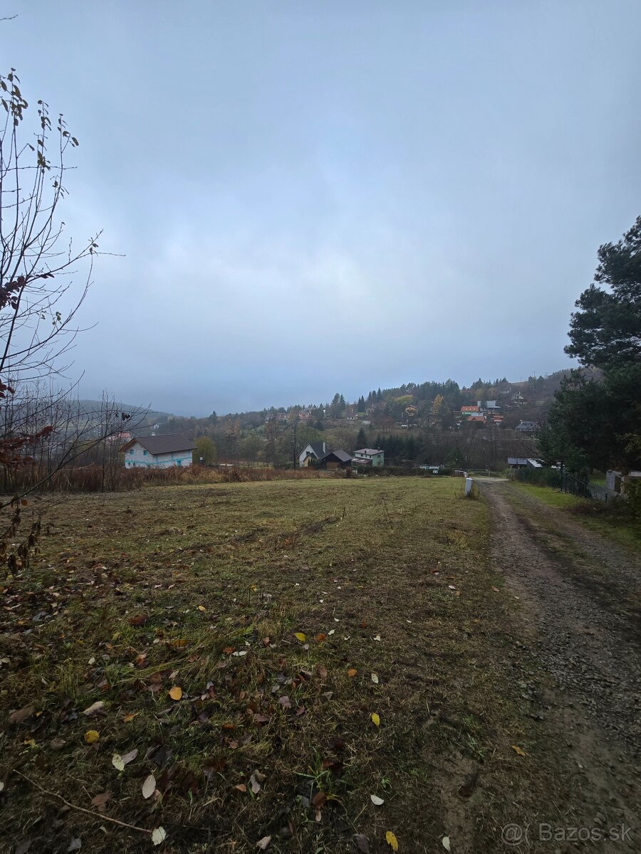 Predám atraktivny pozemok v rekreačnej oblasti Drienica - 8