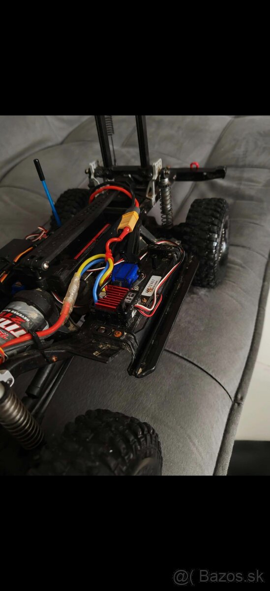 Traxxas trx 4 Defender 1/10 - 8