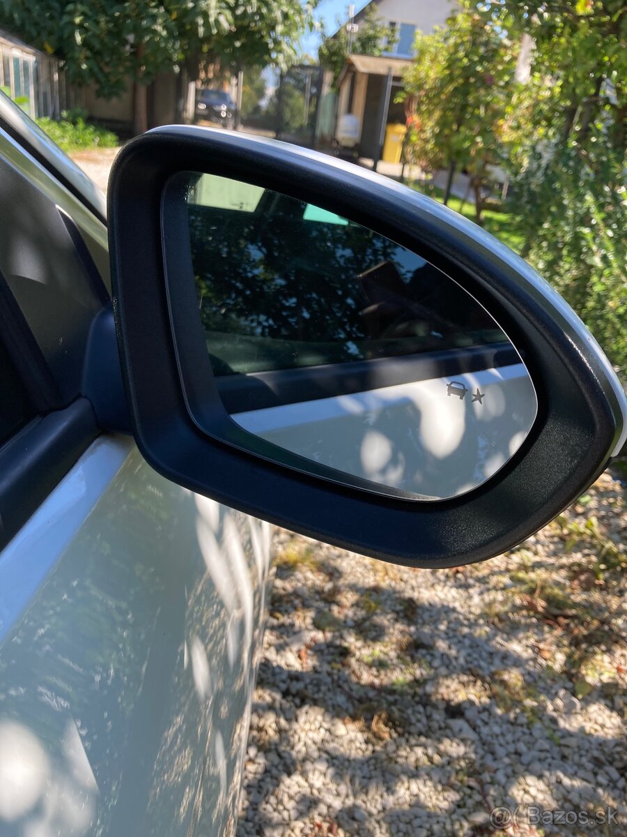 Opel Insignia Grand Sport - 8