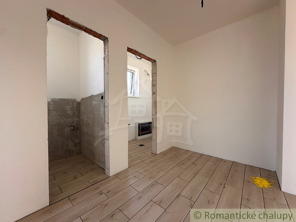 NOVOSTAVBA V NESVADOCH – HOLODOM S MOŽNOSŤOU DOKONČENIA NA - 8