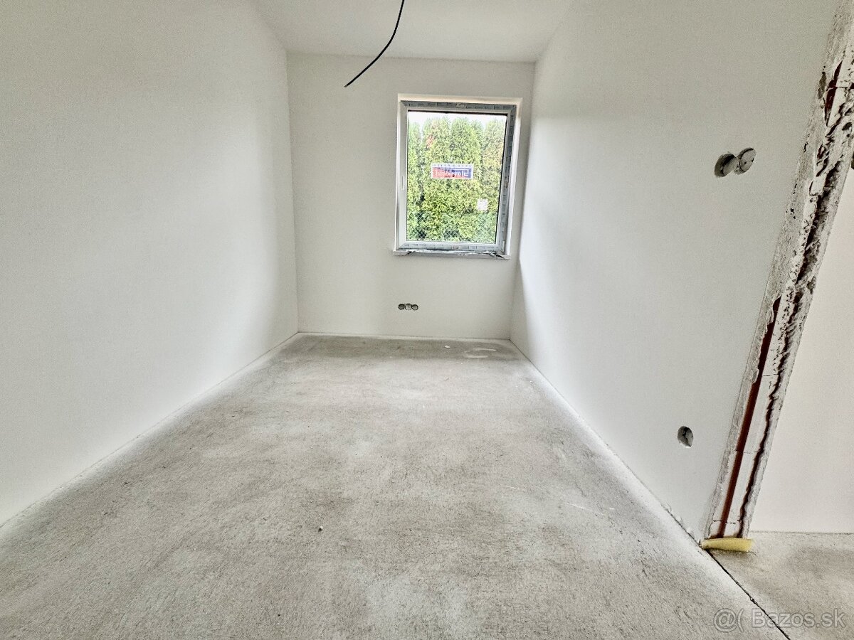 Na predaj 4i RD v radovej zástavbe, 218m2 pozemok - 8