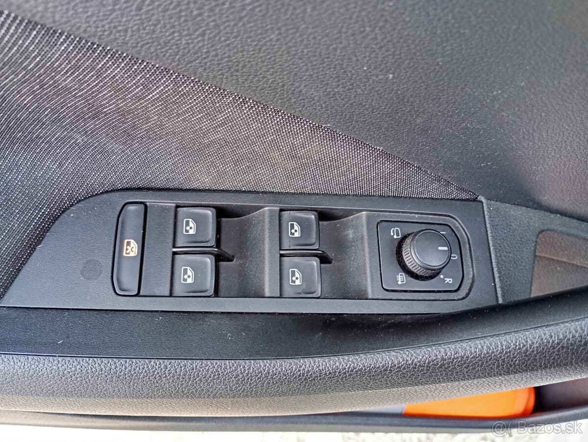 škoda scala 1,0tsi,85kw,M-6 - 8