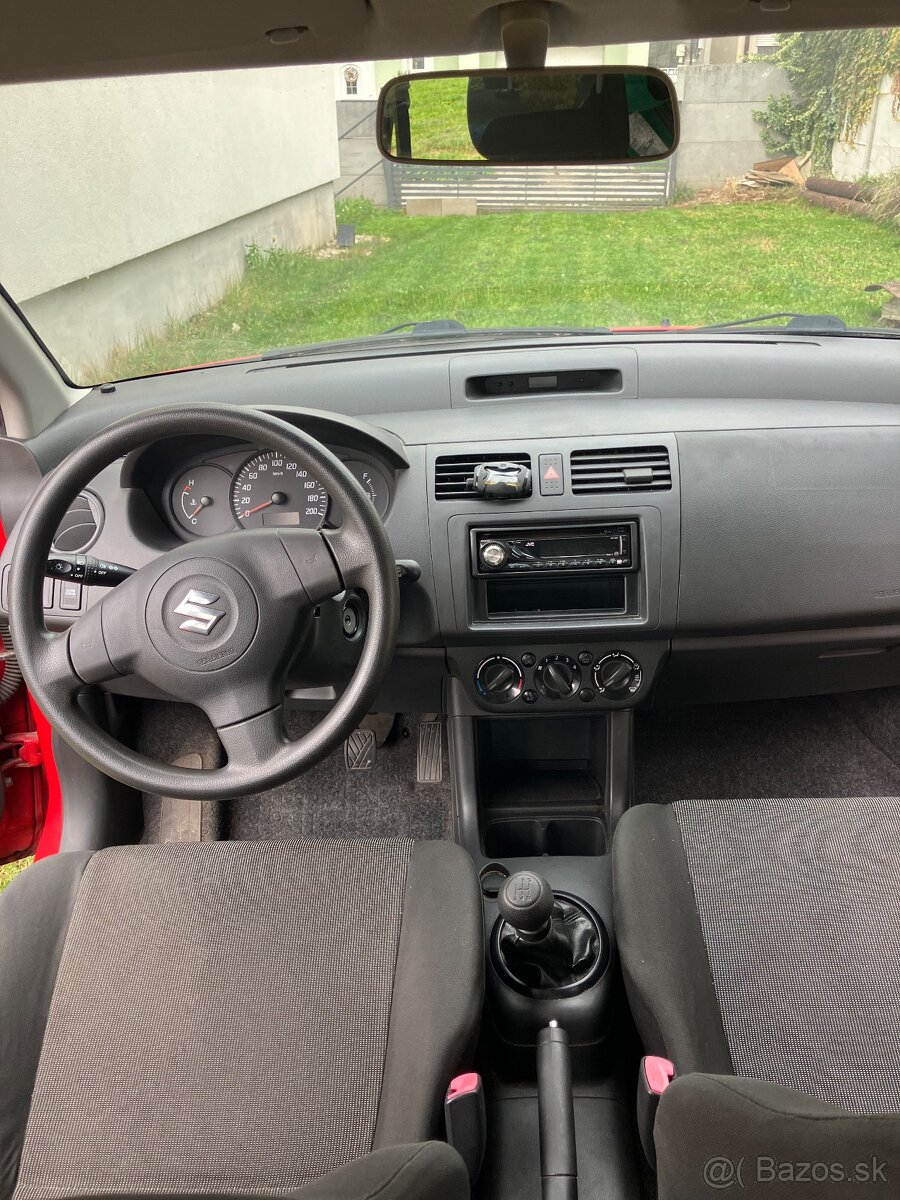 Predám Suzuki Swift - 8
