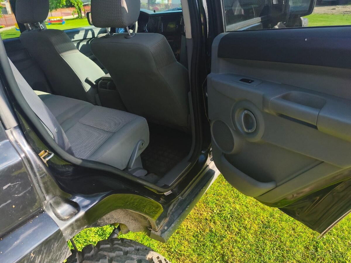 Jeep Commander - 8